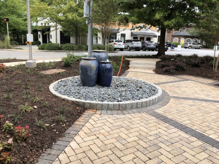 Peachtree Hills Avenue Fountain